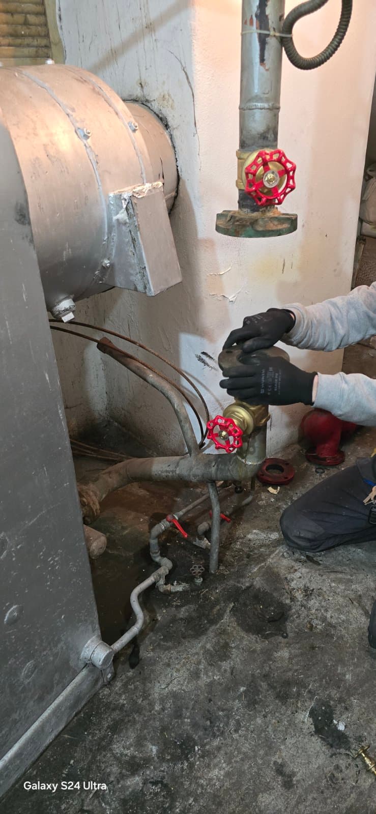 Τοποθέτηση σωληνώσεων σε υδραυλική εγκατάσταση
